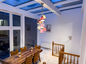 T&K Apartments - Komfortables Haus - 8 Zimmer - 6min zur MESSE